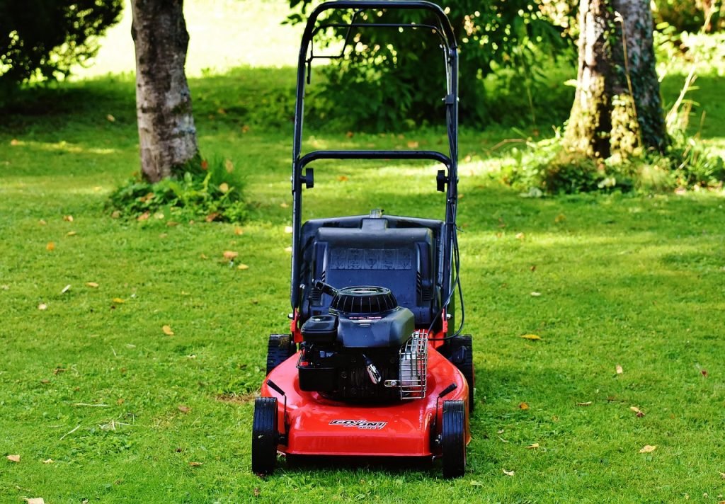 Lawn Mowing Carseldine Services
