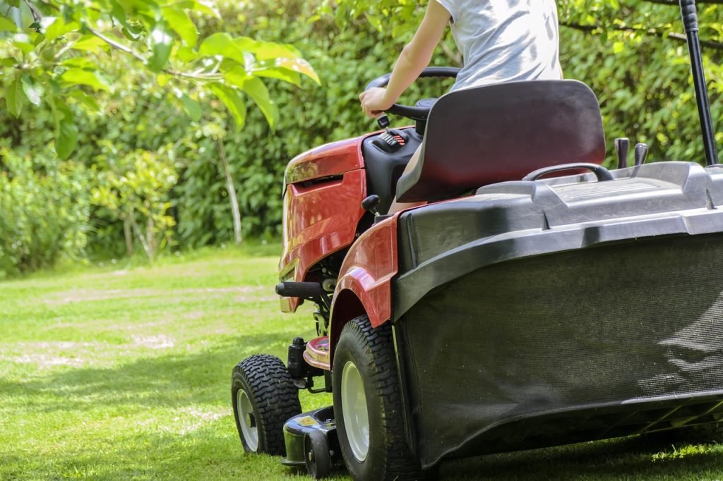 Lawn Mowing Rochedale South Services