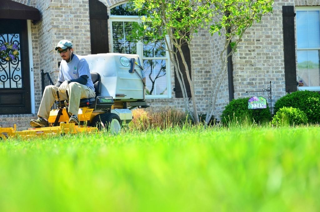 Lawn Mowing Sheldon Services